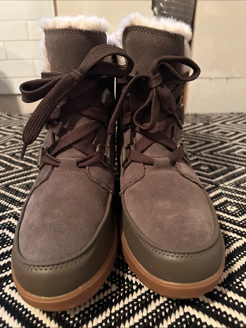Sorel Women’s Brown Faux-Fur Lace-Up Winter Boot, waterproof